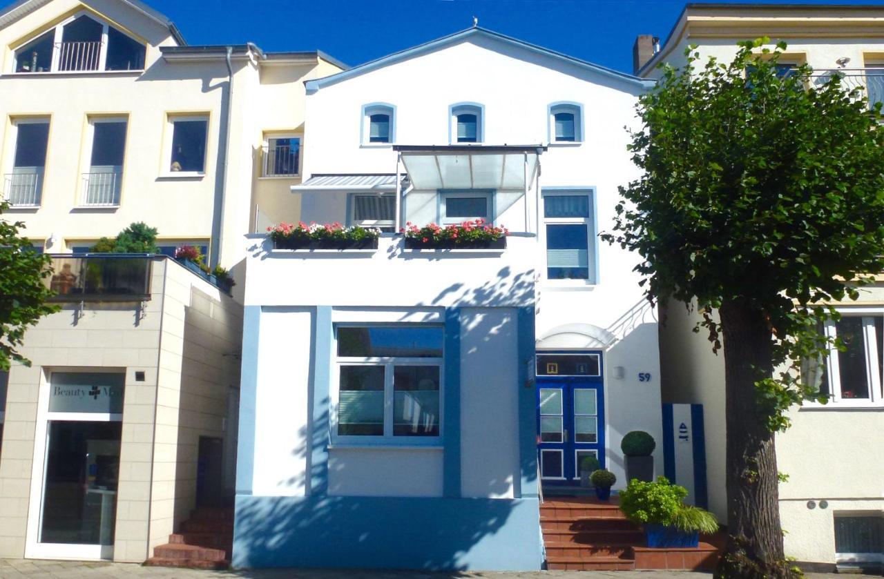 Appartamento Haus Der Kurzen Wege Rostock Esterno foto
