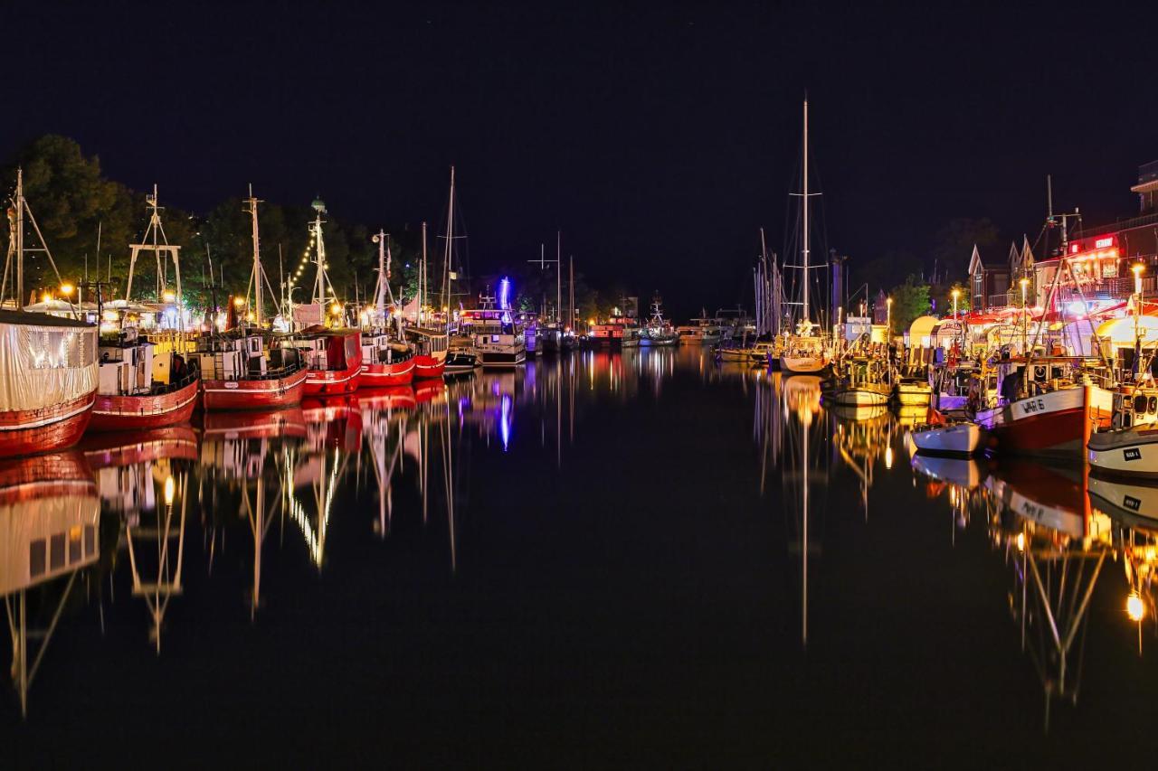 Appartamento Haus Der Kurzen Wege Rostock Esterno foto