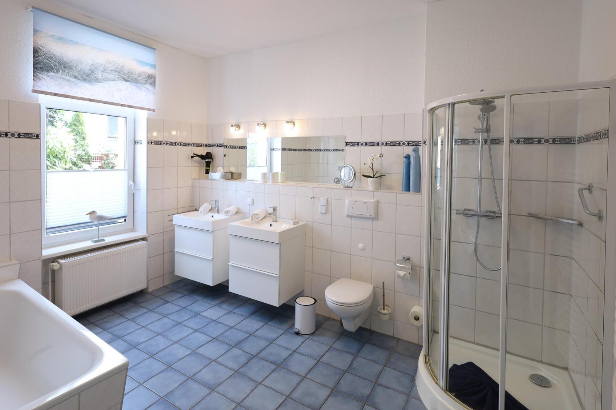 Appartamento Haus Der Kurzen Wege Rostock Esterno foto